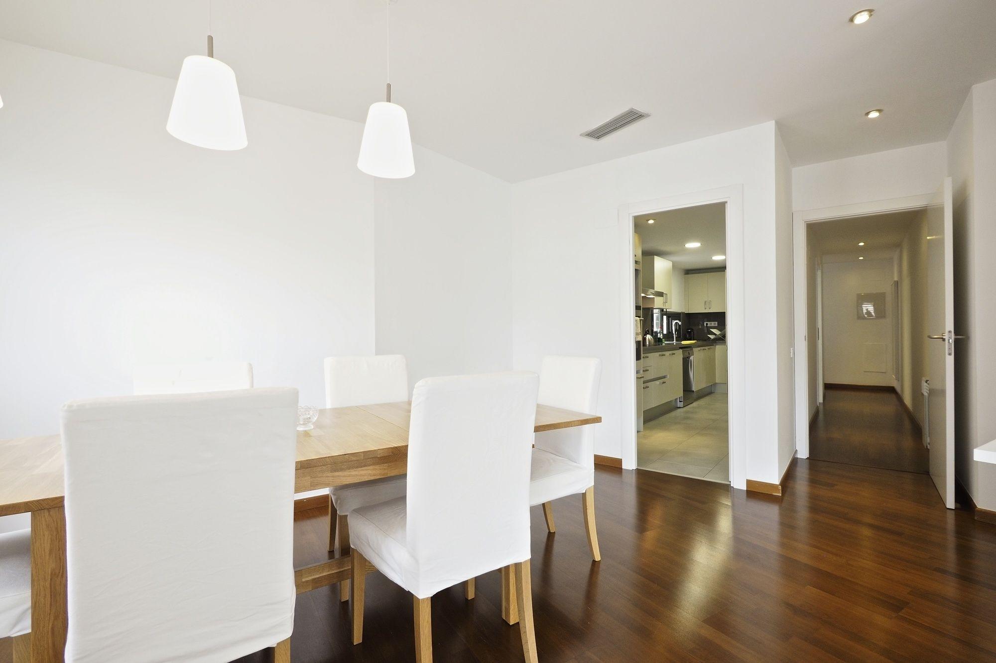 Vacasa - Exclusive Les Corts Appartement